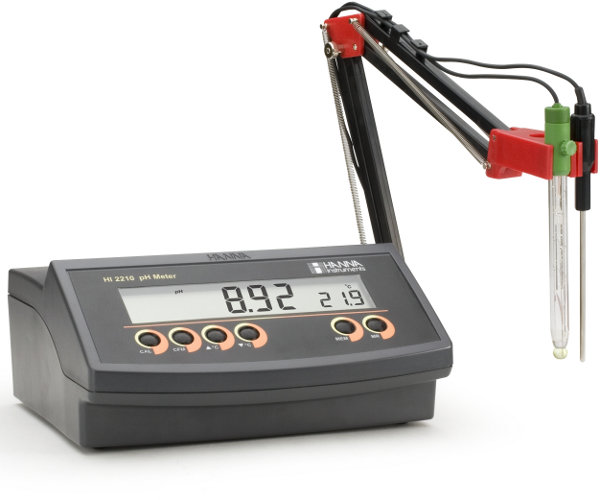 Стационарный рН-метр/термометр HANNA HI 2210-02 (-2...+16 pH, pH/T)