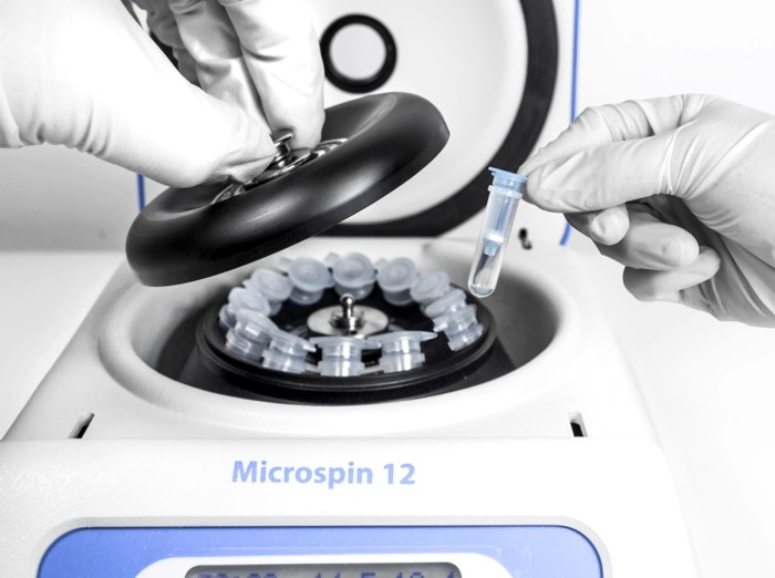 Высокоскоростная мини центрифуга BioSan MicroSpin 12 — миниатюра 2