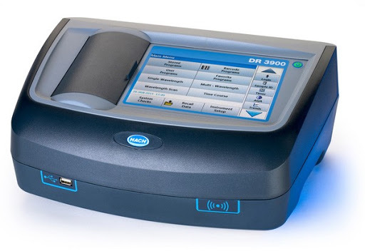 Крышка кюветного отделения DR 3900 HACH LZV856